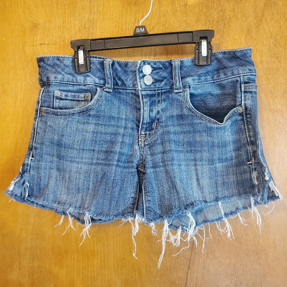 AE cut offs